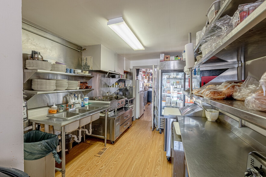 More Photos Of 127 W Main St, Belleville Restaurant For Sale