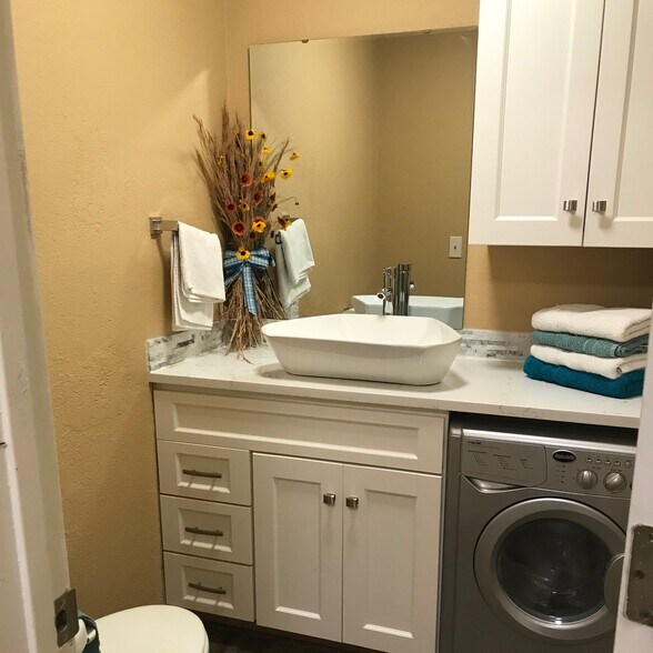 More Photos Of 4841 N Highway 35 N, Rockport Apartments For Sale