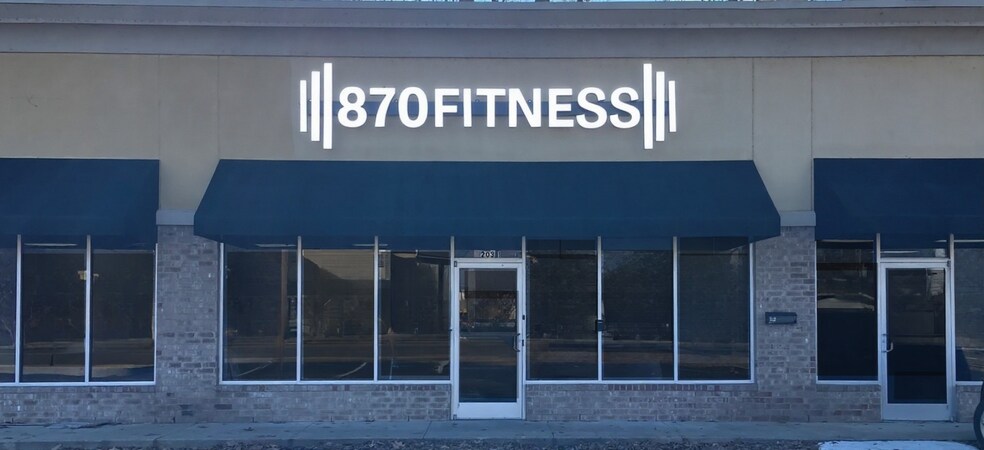 More Photos Of 203 E Military Rd, Marion Storefront Retail Office For Sale