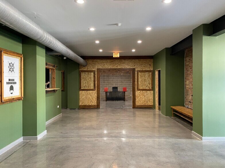 More Photos Of 1727 W 21st St, Chicago Office For Lease