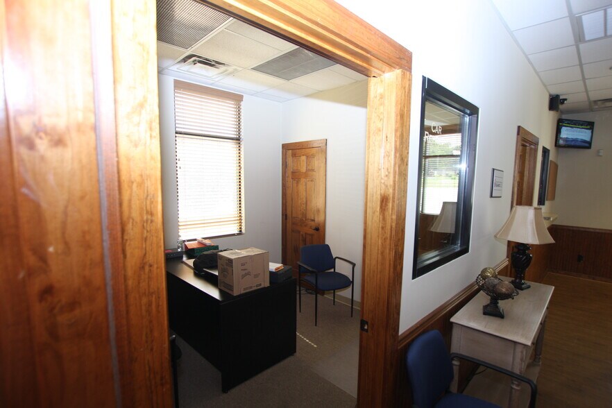 More Photos Of 150 Felton Dr, Rockmart Auto Dealership For Sale