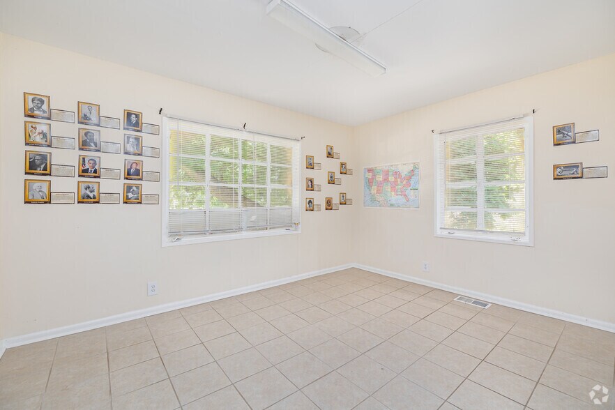 More Photos Of 2107 Mcafee Rd, Decatur Schools For Sale