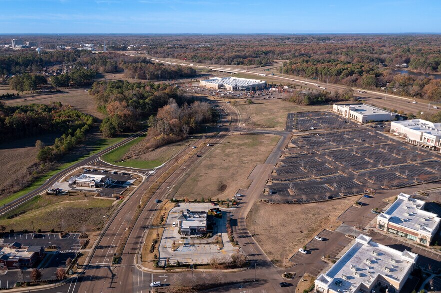 More Photos Of 221 Grandview Blvd, Madison Land For Lease