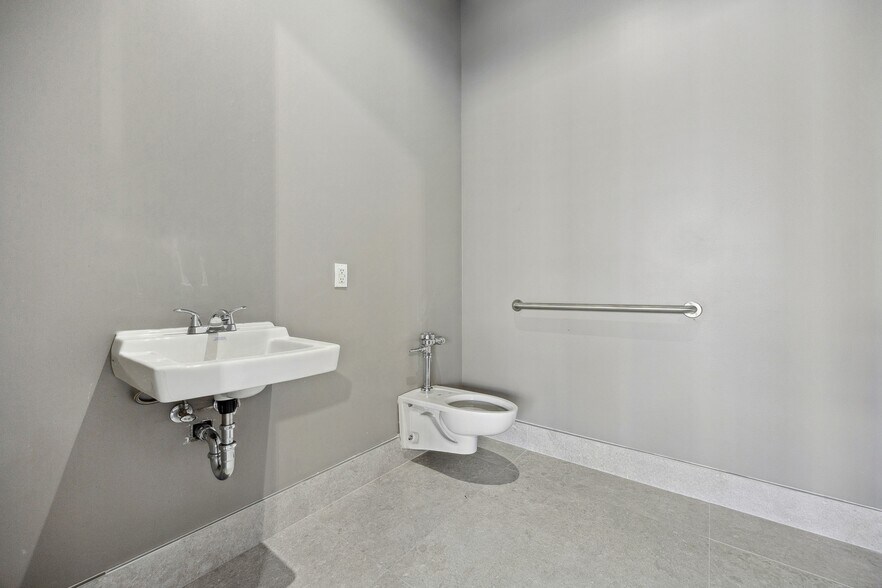 More Photos Of 2605 Snyder ave, Brooklyn Apartments For Lease