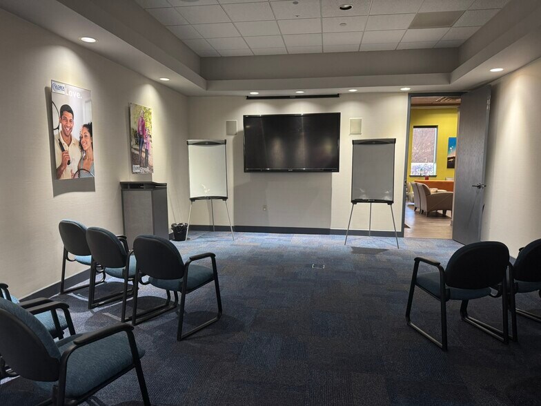 More Photos Of 620 Allendale Rd, King Of Prussia Light Distribution For Lease