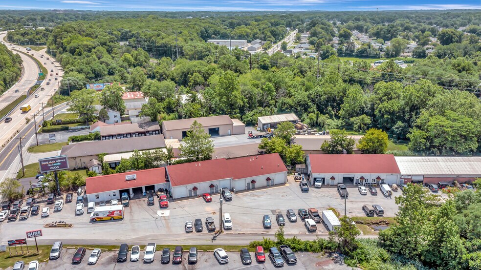 More Photos Of 2213 Ogletown Rd, Newark Warehouse For Lease