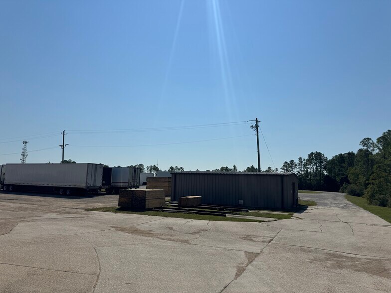 More Photos Of 10115 Lorraine Rd, Gulfport Manufacturing For Sale