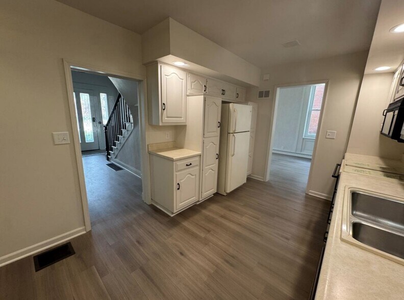 More Photos Of 121 N Wayne St, Saint Marys Office For Lease