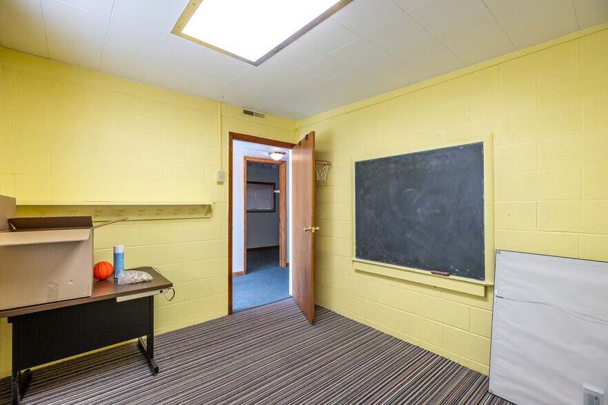 More Photos Of 420 E Pike St, Kirklin Religious Facility For Sale