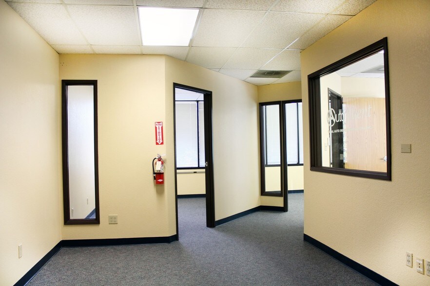 More Photos Of 7200 Fair Oaks Blvd, Carmichael Office Residential For Sale