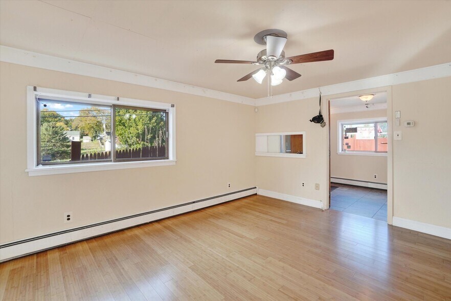 More Photos Of 321 Dewey St, York Distribution For Sale