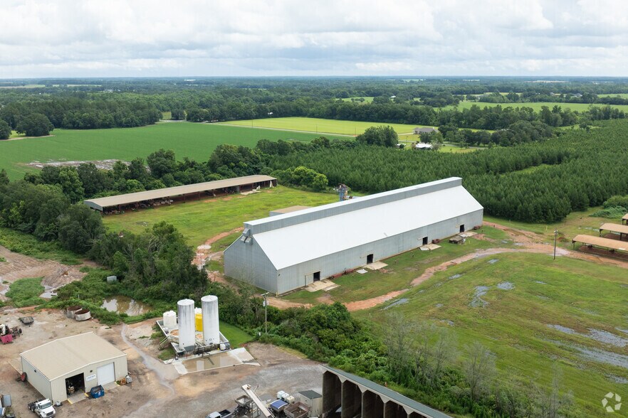 More Photos Of 501 E Sanborn Ave, Summerdale Industrial For Sale