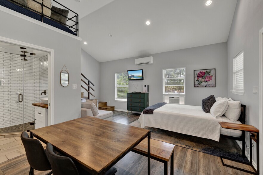 More Photos Of 14147 FM 306, Canyon Lake Trailer Camper Park For Sale