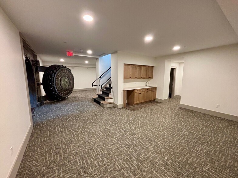 More Photos Of 870 Westminster St, Providence Apartments For Lease