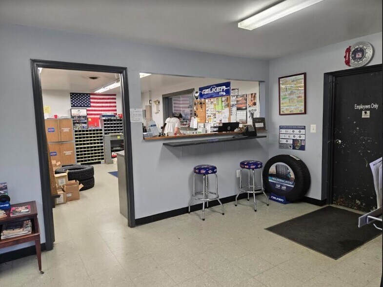More Photos Of 881 Sandosky Rd, Sykesville Auto Repair For Sale