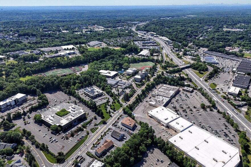 More Photos Of 470 Franklin Tpke, Ramsey Medical For Lease