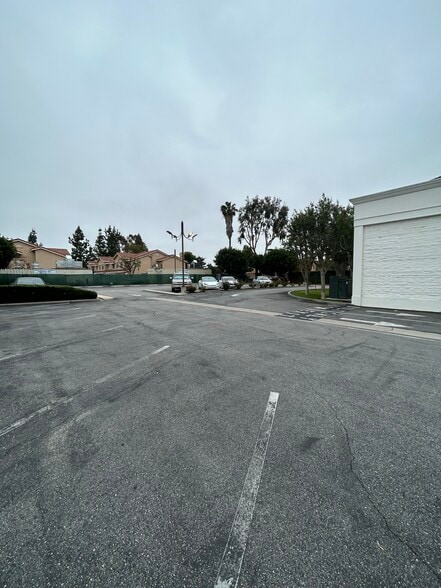 More Photos Of 18616 Gridley Rd, Artesia Restaurant For Lease