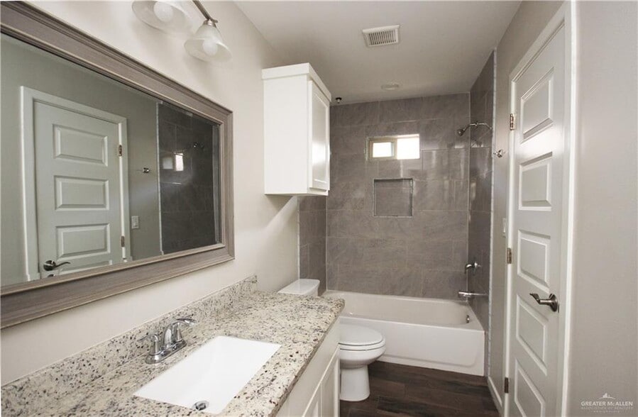 More Photos Of 2109 Taxco Ct, Edinburg Apartments For Sale