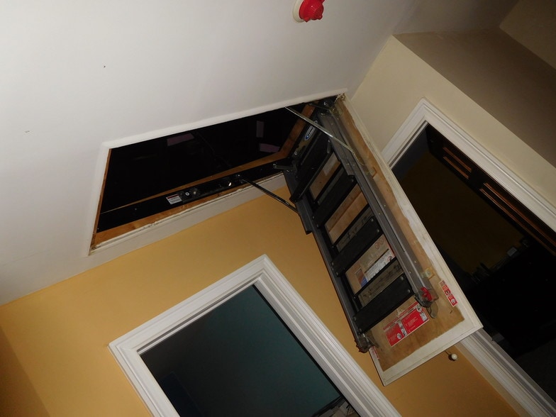 More Photos Of 2038 Grant Ave, Philadelphia Specialty For Sale