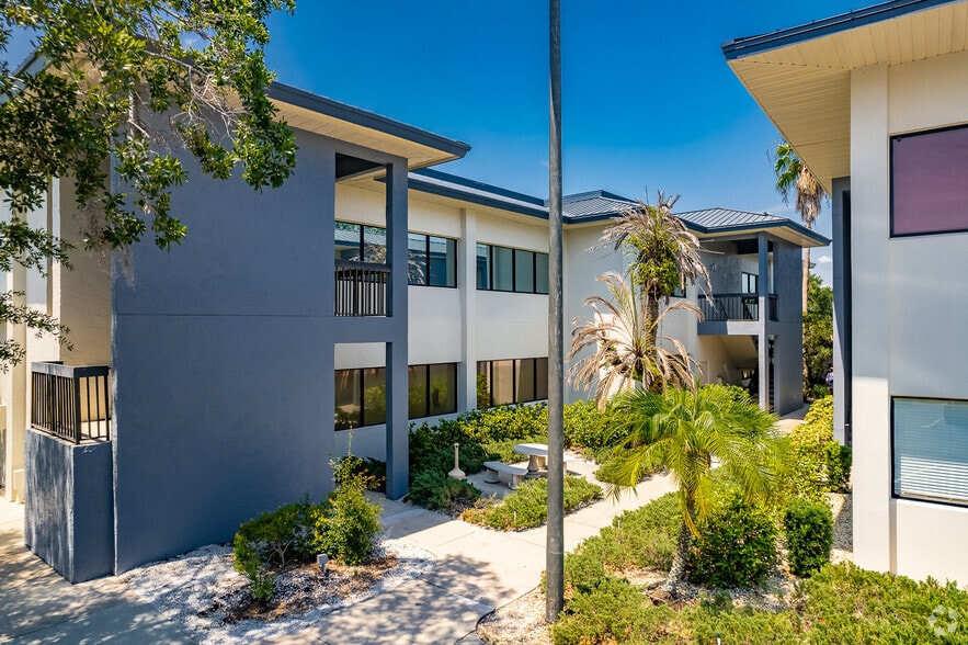 More Photos Of 139 S Pebble Beach Blvd, Sun City Center Unknown For Lease