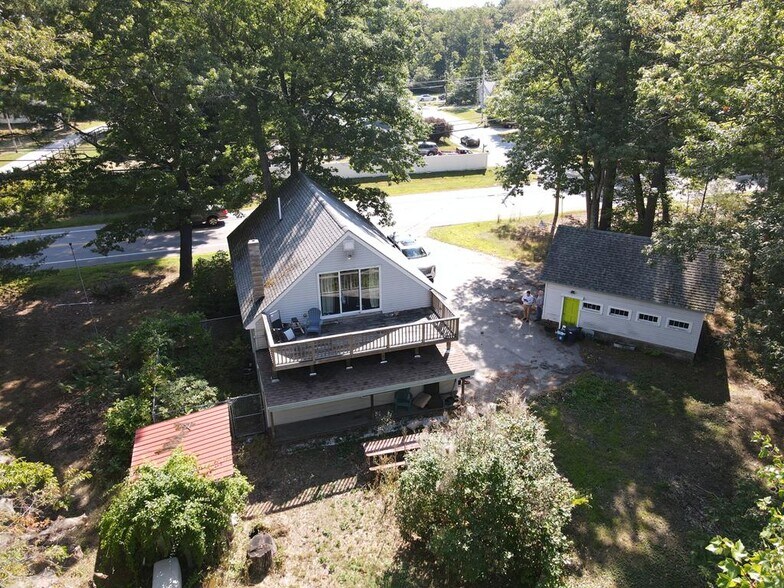 More Photos Of 309 Shaker Rd, Gray Specialty For Sale
