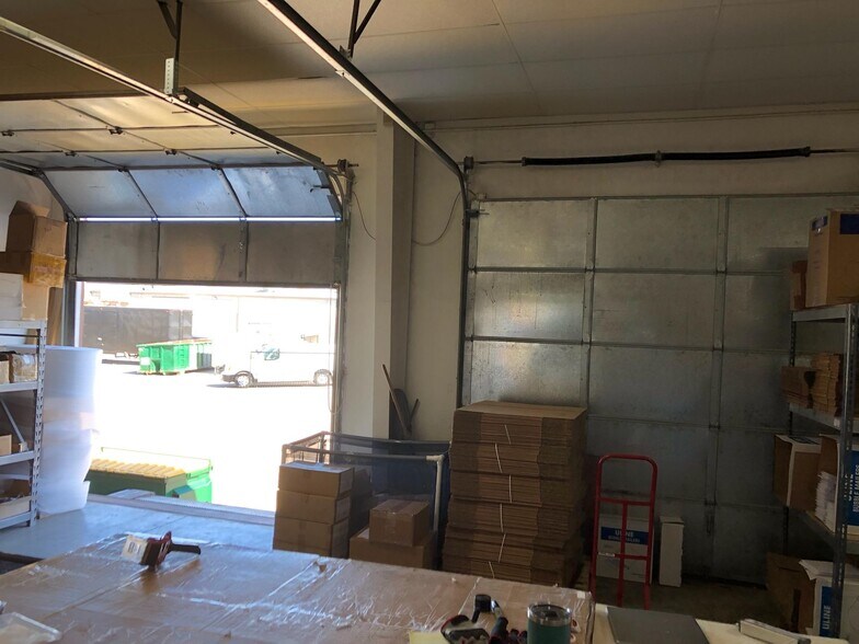 More Photos Of 3500 Dime Cir, Austin Warehouse For Lease