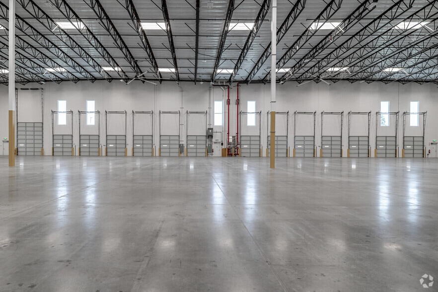 More Photos Of 1500 S Raymond Ave, Fullerton Distribution For Sale