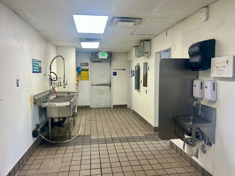 More Photos Of 743 E Main St, Santa Maria Restaurant For Sale
