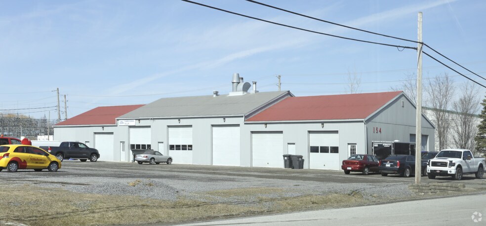 Primary Photo Of 154 Av Loyola-Schmidt, Vaudreuil-dorion Warehouse For Sale
