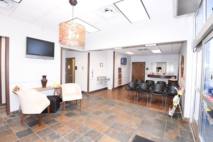 More Photos Of 2089 Southridge Dr, Tupelo Medical For Sale