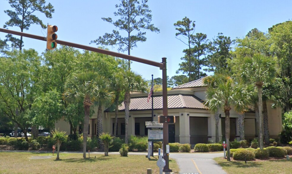 Primary Photo Of 14 Folly Field Rd, Hilton Head Island Restaurant For Sale