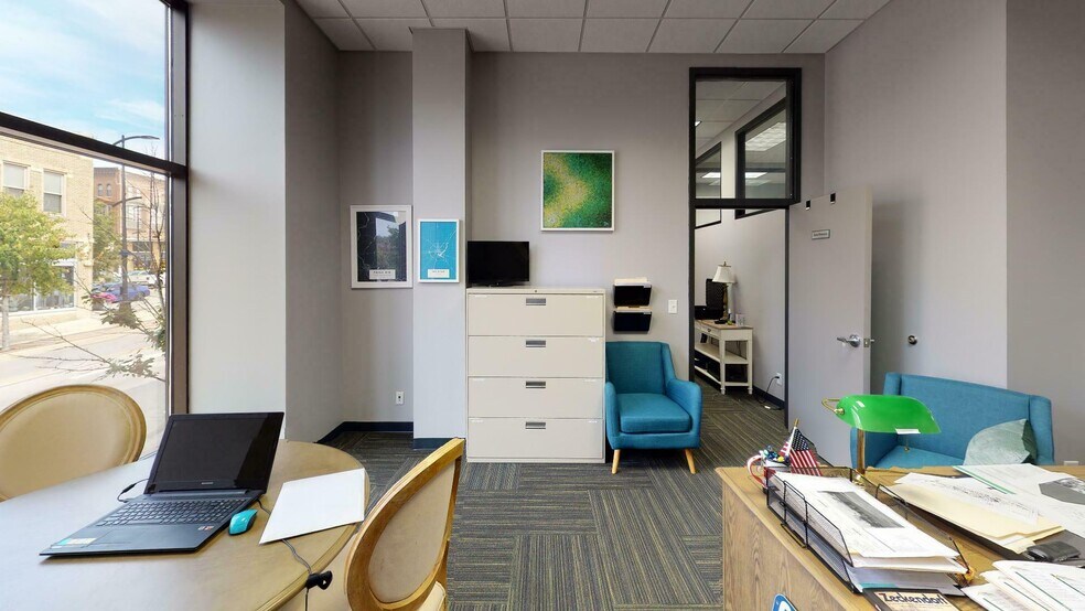 More Photos Of 101 S Main St, Decatur Office For Lease