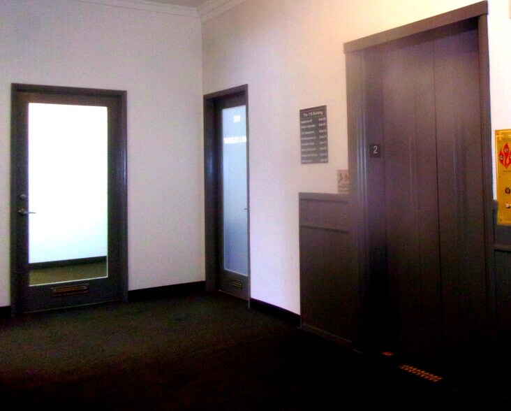 More Photos Of 114-122 S Beverly Dr, Beverly Hills Storefront Retail Office For Lease