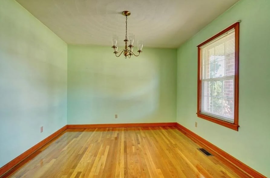 More Photos Of 4530 Shoulders Hill Rd, Suffolk Medical For Sale