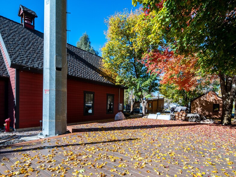 More Photos Of 237 S 7400 E, Huntsville Freestanding For Sale