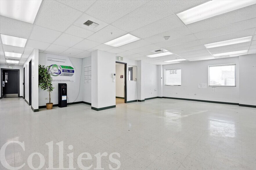 More Photos Of 382 American Ave, Jerome Warehouse For Lease