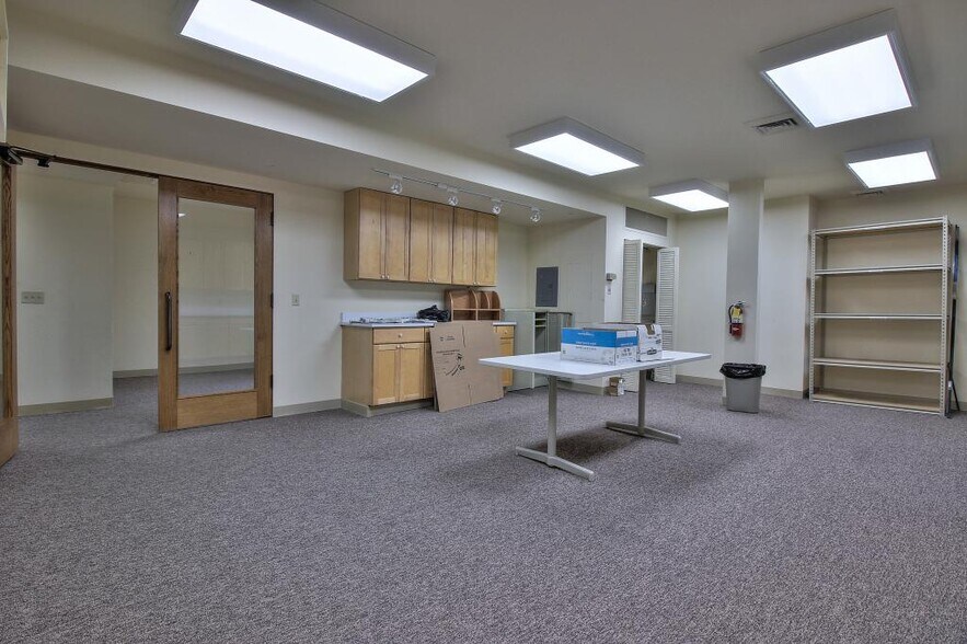 More Photos Of 400 Camino Aguajito, Monterey Office For Sale