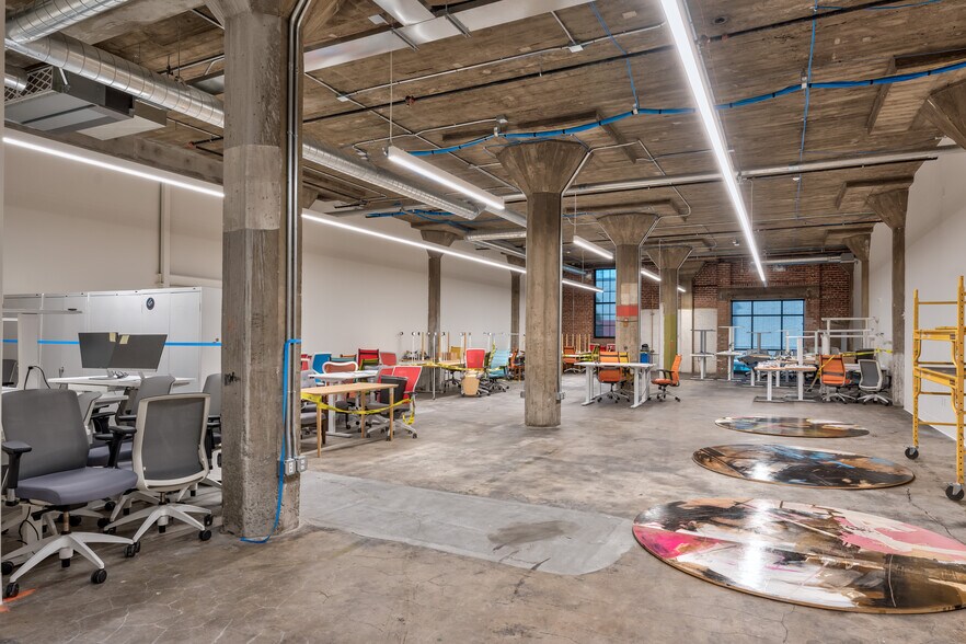 More Photos Of 747 R St, Fresno Office For Lease
