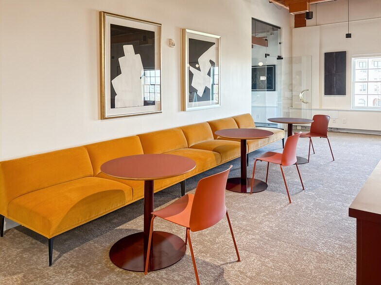 More Photos Of 2027 Dodge St, Omaha Coworking Space