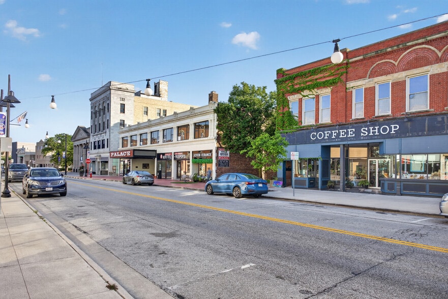 More Photos Of 573-577 Broadway, Lorain Storefront Retail Residential For Sale