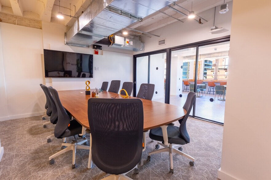 More Photos Of 117 NE 1st Ave, Miami Coworking Space