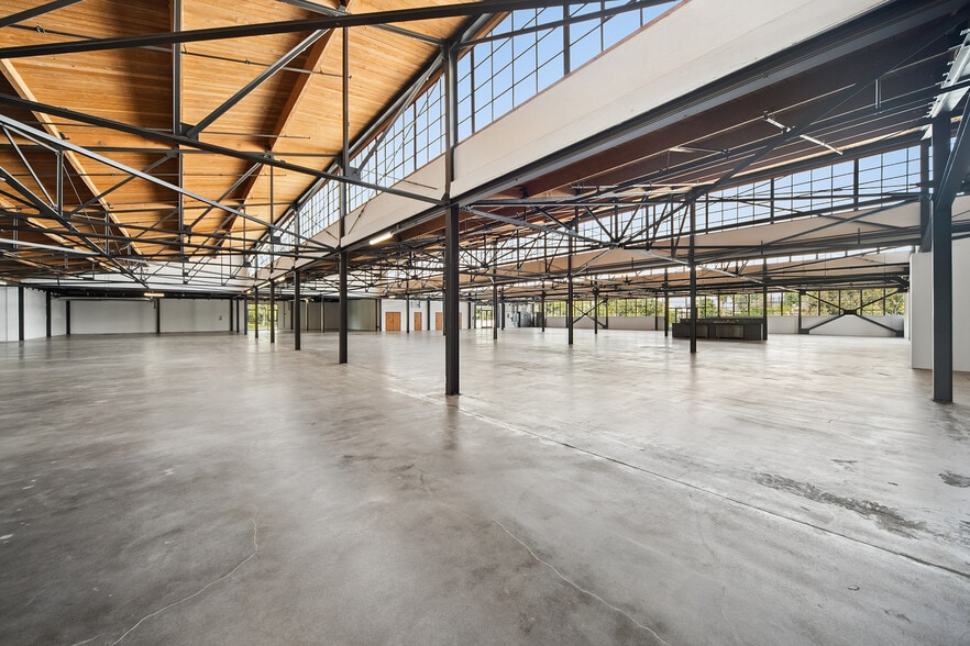 More Photos Of 4000-4010 Chevy Chase Dr, Los Angeles Office For Lease