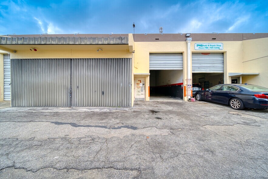 More Photos Of 10780 SW 190th St, Miami Auto Repair For Lease