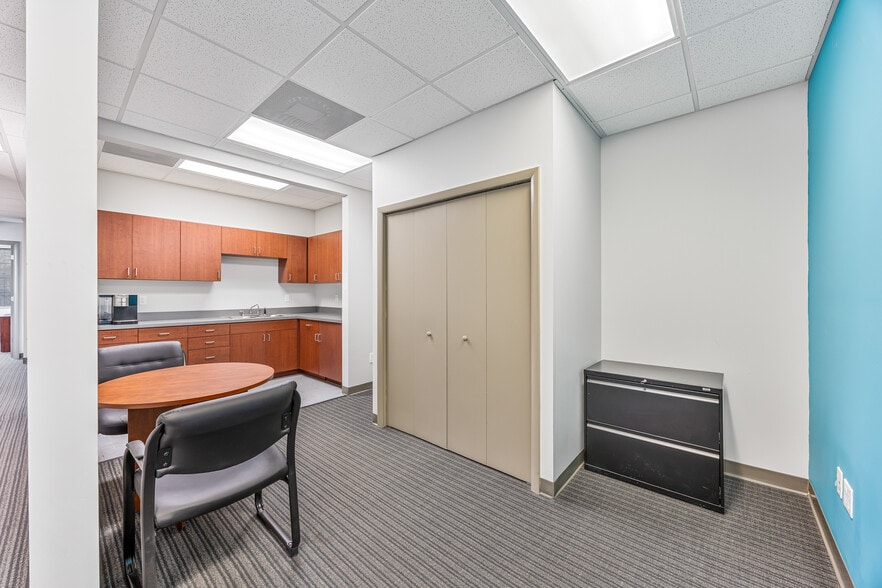 More Photos Of 5500 Murrell Rd, Melbourne Office For Sale