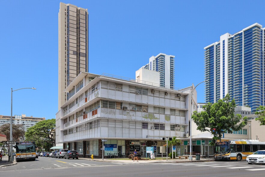 More Photos Of 1481 S King St, Honolulu Loft Creative Space For Lease