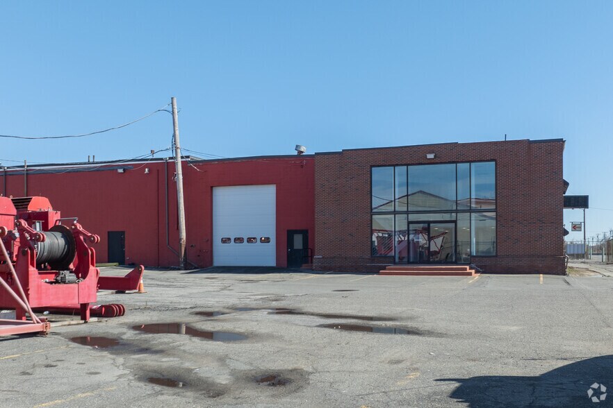 More Photos Of 777 N Shore Rd, Revere Warehouse For Lease