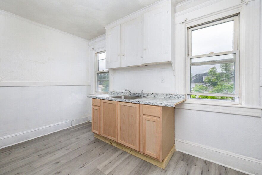 More Photos Of 704-708 Sumner Ave, Springfield Office Residential For Sale