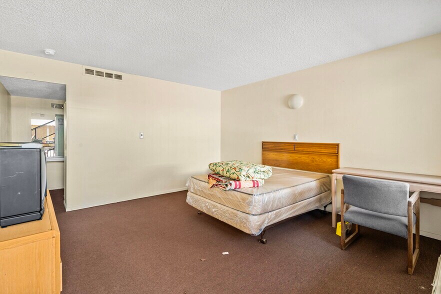 More Photos Of 1005 N El Dorado St, Stockton Hotel For Sale