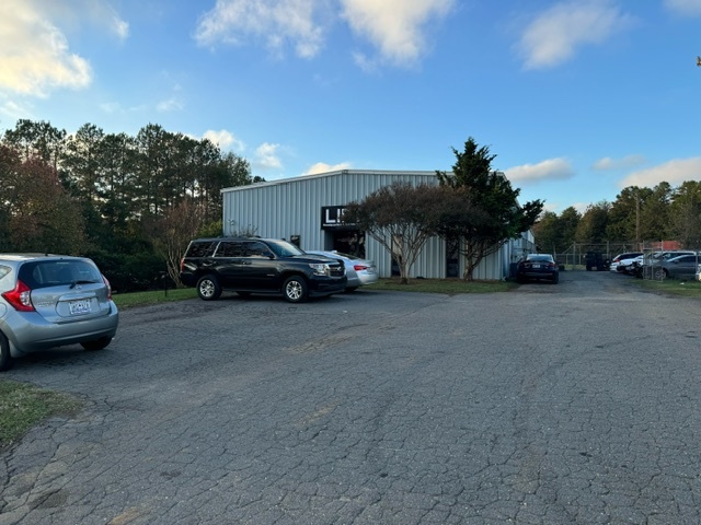 Primary Photo Of 9628 Industrial Dr, Pineville Warehouse For Lease