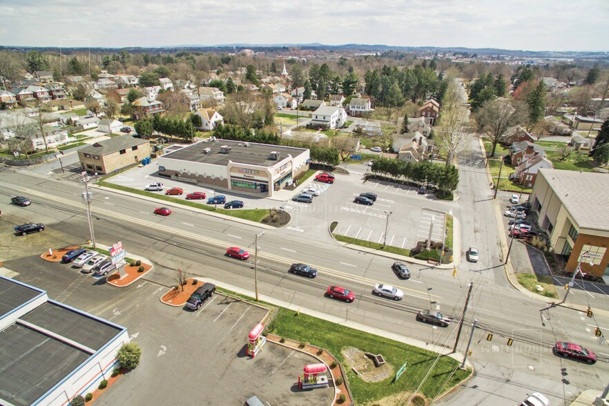 More Photos Of 3601 Walnut St, Harrisburg General Retail For Sale